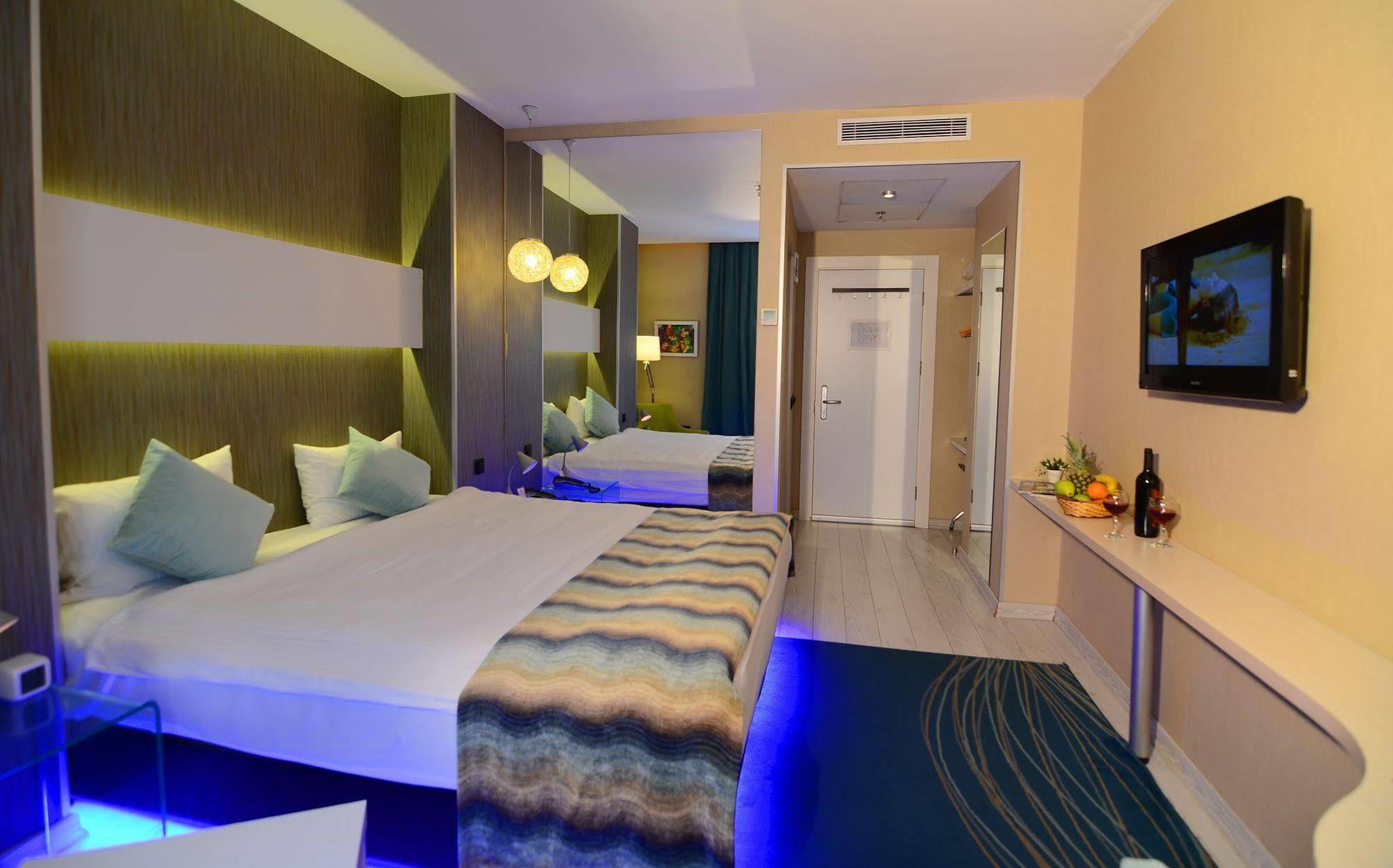 Tempo Hotel 4Levent Istanbul Exteriör bild
