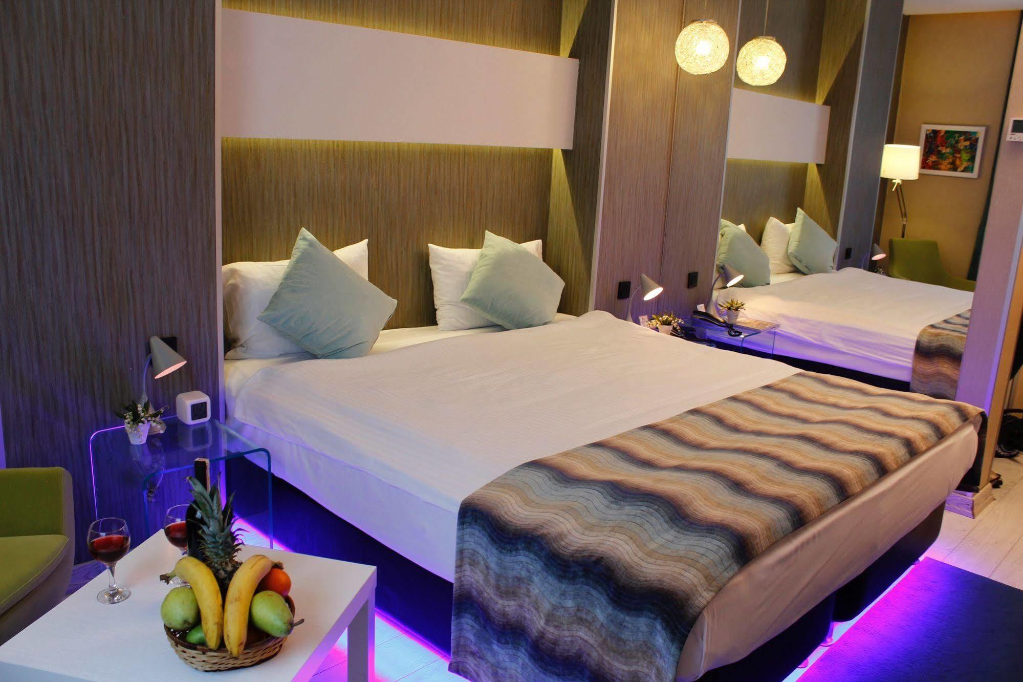 Tempo Hotel 4Levent Istanbul Exteriör bild